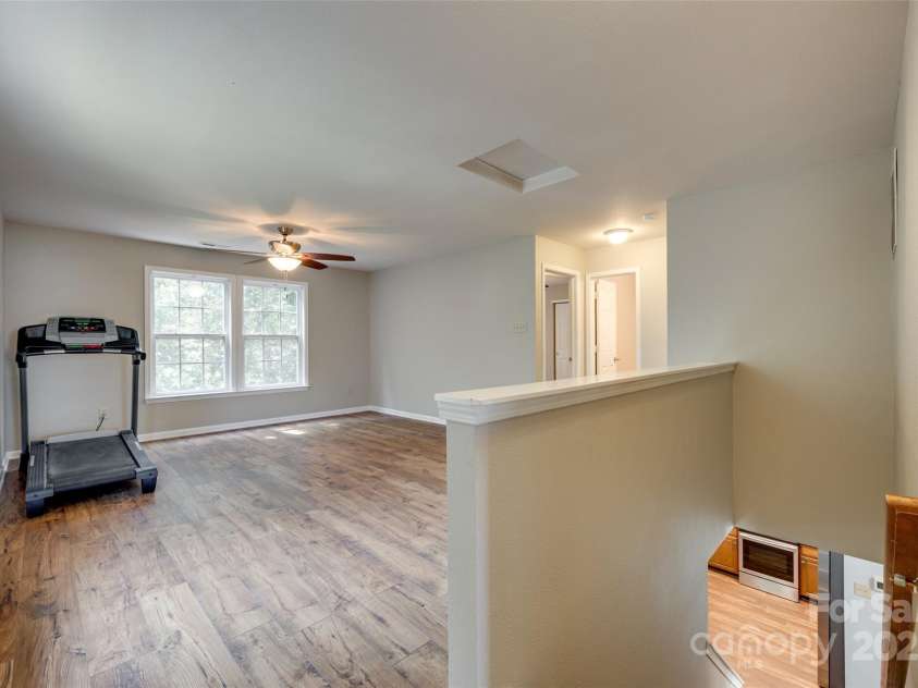 672 Carybrook Court, York, SC 29745.  MLS# CAR4266903, YatesRealty ID 18579. Upstairs Flex Room