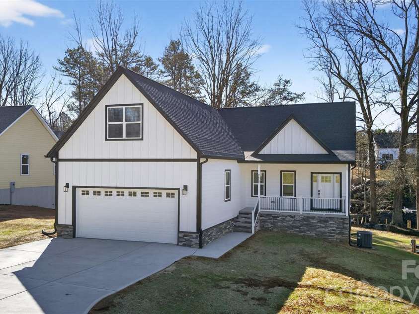 7663 Keistlers Store Road, Sherrills Ford, NC 28673.  MLS# CAR4332366, YatesRealty ID 1858. 