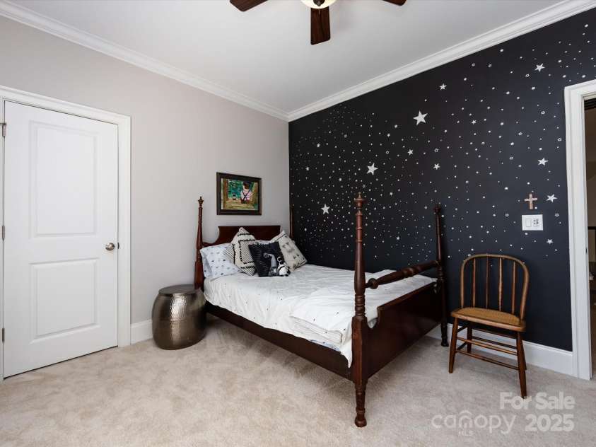 6301 Park South Drive, Charlotte, NC 28210.  MLS# CAR4237231, YatesRealty ID 18580. Bedroom 3