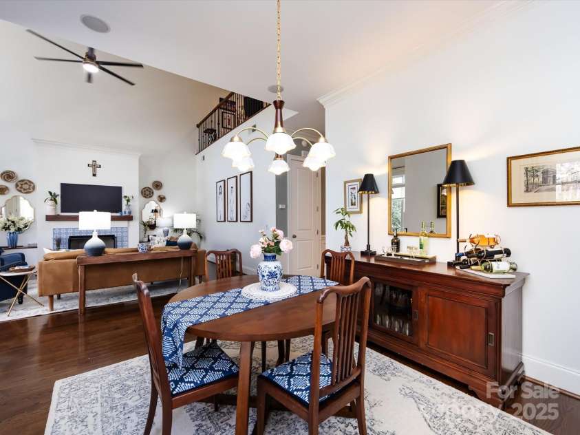 6301 Park South Drive, Charlotte, NC 28210.  MLS# CAR4237231, YatesRealty ID 18580. Dining Room open to Family Room