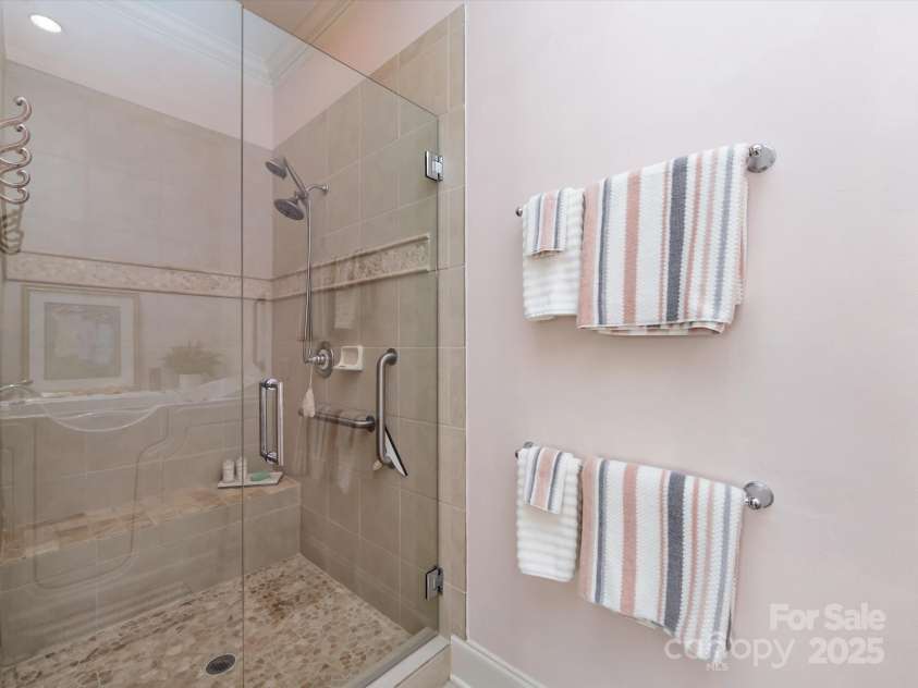 6301 Park South Drive, Charlotte, NC 28210.  MLS# CAR4237231, YatesRealty ID 18580. Huge Primary Shower