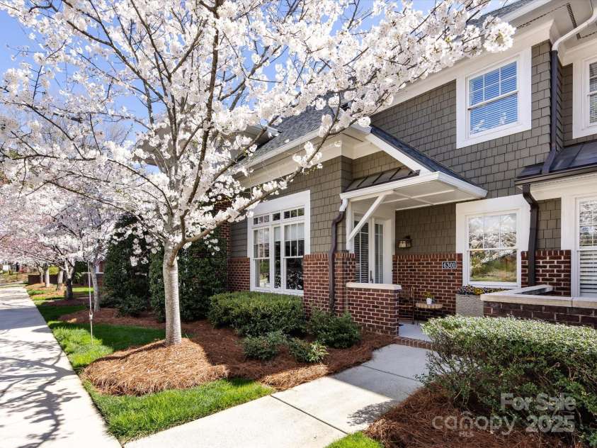 6301 Park South Drive, Charlotte, NC 28210.  MLS# CAR4237231, YatesRealty ID 18580. Welcome Home