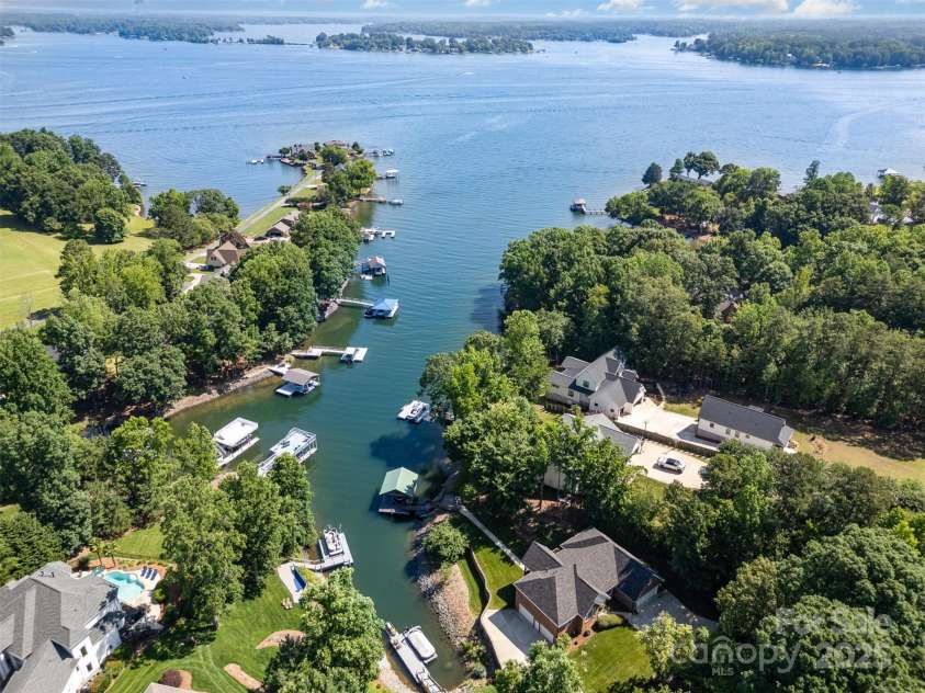 7545 Rabbit Circle, Denver, NC 28037.  MLS# CAR4262948, YatesRealty ID 18582. Rear Exter