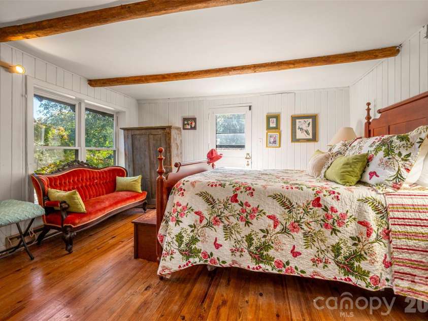 936 Golden Road, Tryon, NC 28782.  MLS# CAR4317970, YatesRealty ID 18582. 