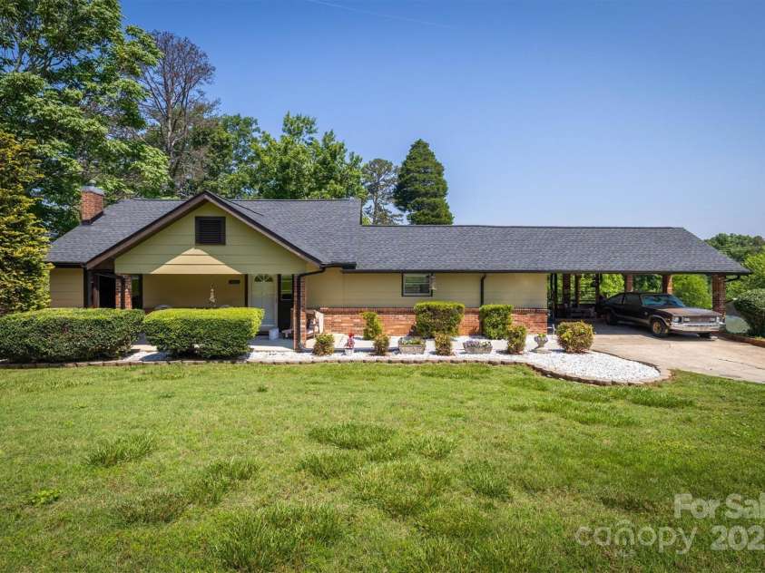 3803 Cook Road, Valdese, NC 28690.  MLS# CAR4258031, YatesRealty ID 18583. 