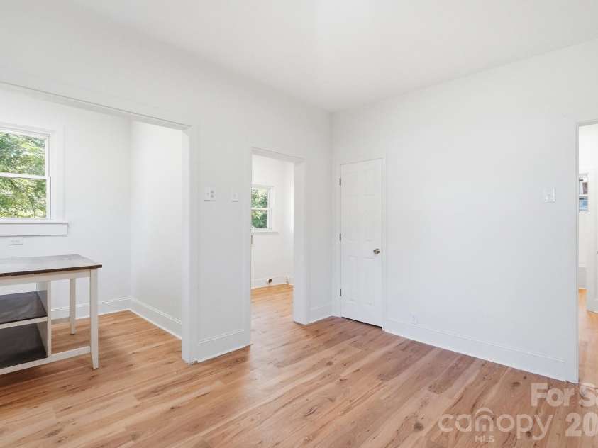 704 4th Street, Spencer, NC 28159.  MLS# CAR4424470, YatesRealty ID 18583. Kitchen