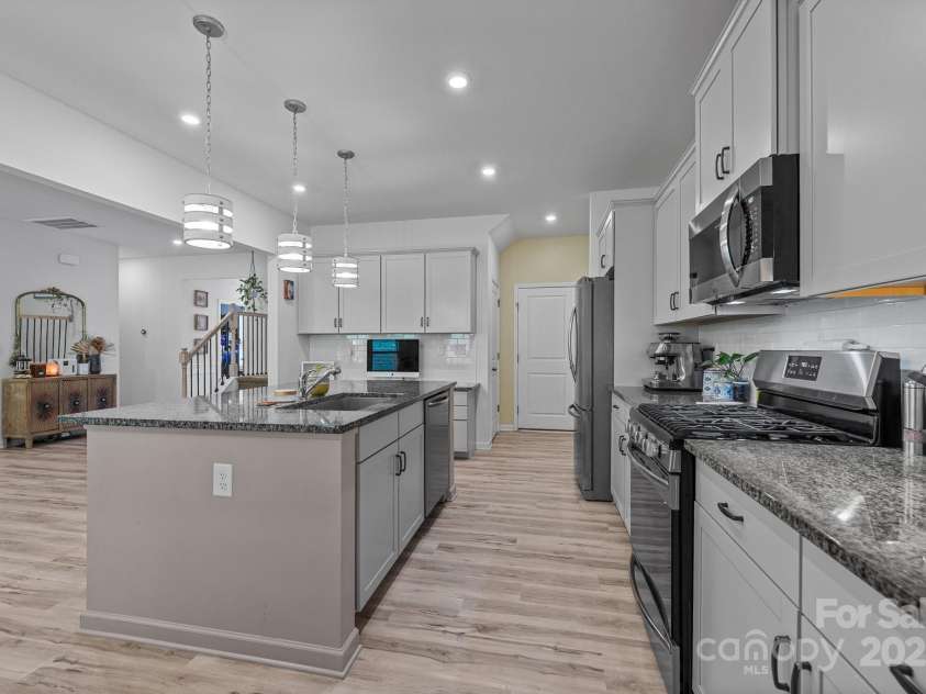 229 Cramerton Mills Parkway, Cramerton, NC 28032.  MLS# CAR4267417, YatesRealty ID 18584. 