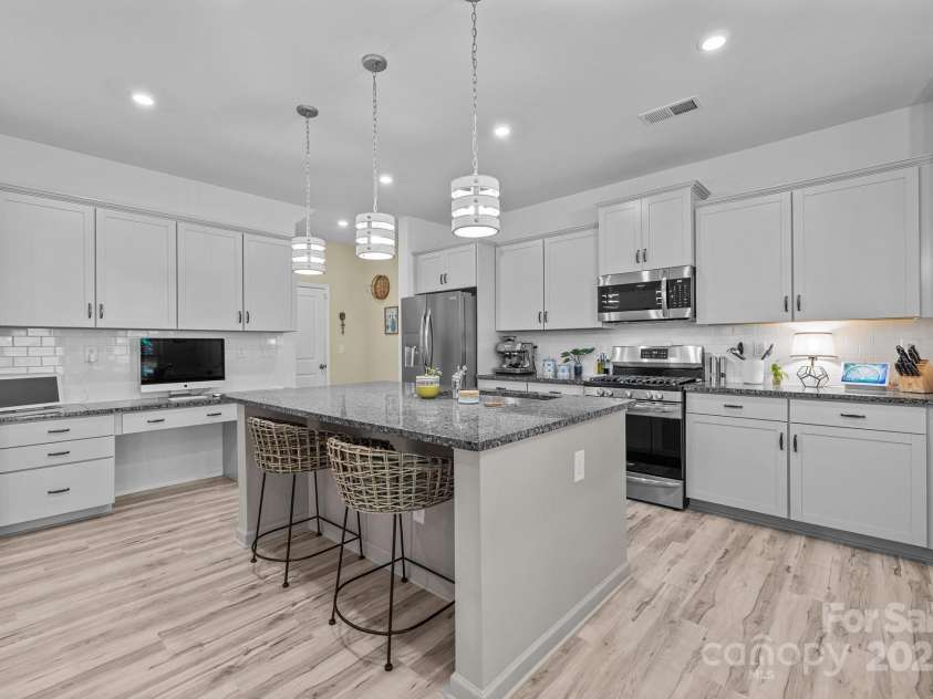 229 Cramerton Mills Parkway, Cramerton, NC 28032.  MLS# CAR4267417, YatesRealty ID 18584. 