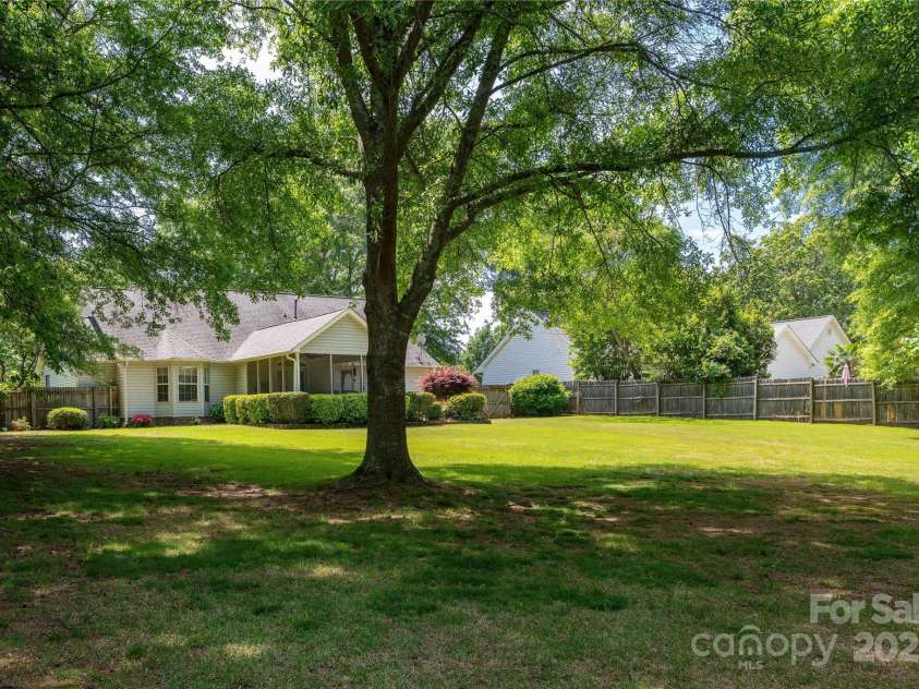 1666 Sam Smith Road, Fort Mill, SC 29708.  MLS# CAR4250464, YatesRealty ID 18586. Deep Backyard for Pool, Garden, Play Area, Etc.