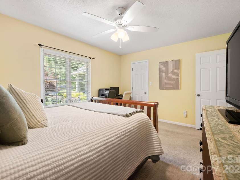 1666 Sam Smith Road, Fort Mill, SC 29708.  MLS# CAR4250464, YatesRealty ID 18586. Large 2nd Bedroom