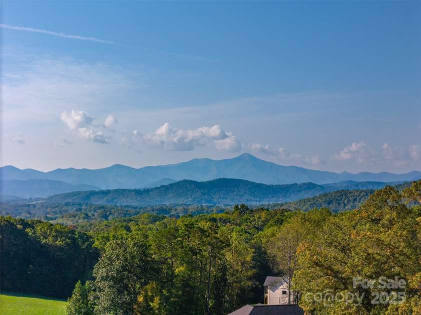 3 Bridgeway Drive, Candler, NC 28715.  MLS# CAR4202918, YatesRealty ID 18587. Mountain View.