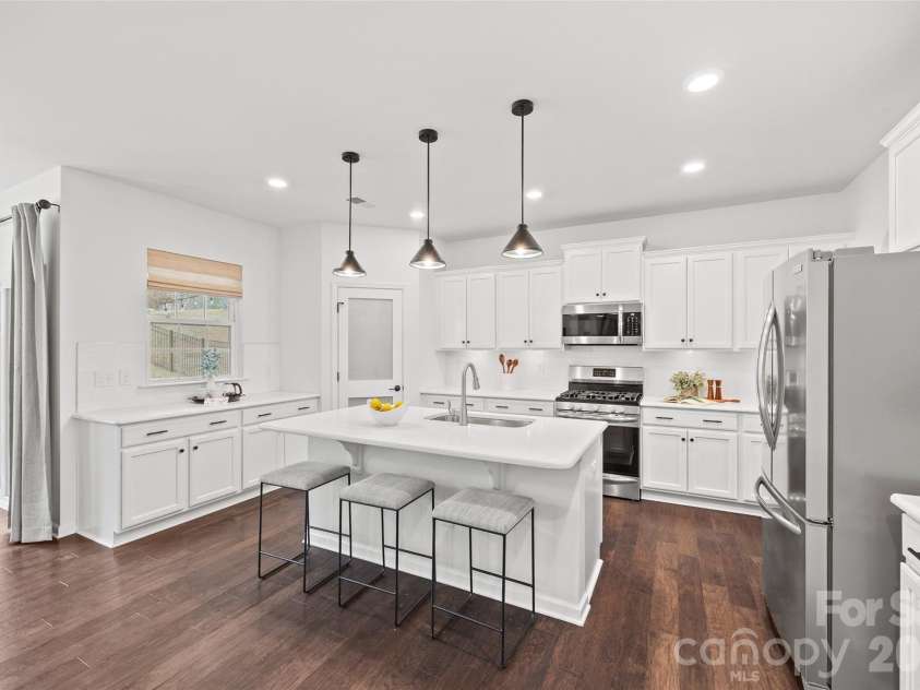 4055 Oakmere Road, Waxhaw, NC 28173.  MLS# CAR4353481, YatesRealty ID 18587. 
