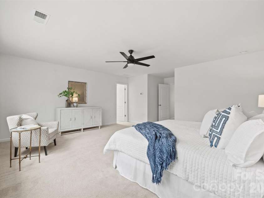 4055 Oakmere Road, Waxhaw, NC 28173.  MLS# CAR4353481, YatesRealty ID 18587. 
