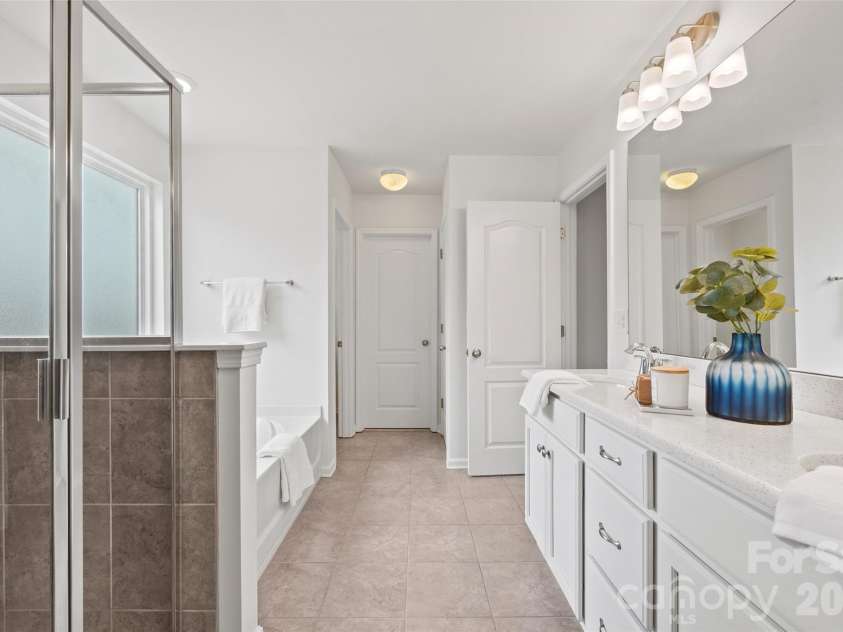 4055 Oakmere Road, Waxhaw, NC 28173.  MLS# CAR4353481, YatesRealty ID 18587. 