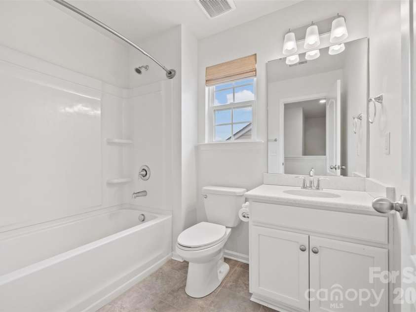 4055 Oakmere Road, Waxhaw, NC 28173.  MLS# CAR4353481, YatesRealty ID 18587. 