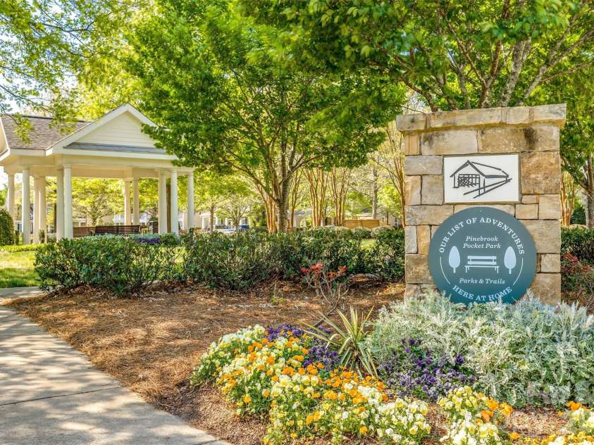 4055 Oakmere Road, Waxhaw, NC 28173.  MLS# CAR4353481, YatesRealty ID 18587. 