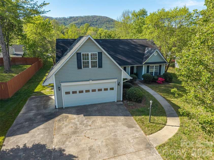 171 Rolling Meadow Road, Fletcher, NC 28732.  MLS# CAR4372180, YatesRealty ID 18589. Drone