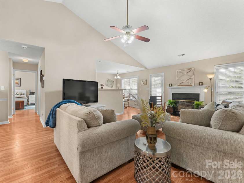 171 Rolling Meadow Road, Fletcher, NC 28732.  MLS# CAR4372180, YatesRealty ID 18589. Great Room w/ vaulted ceiling
