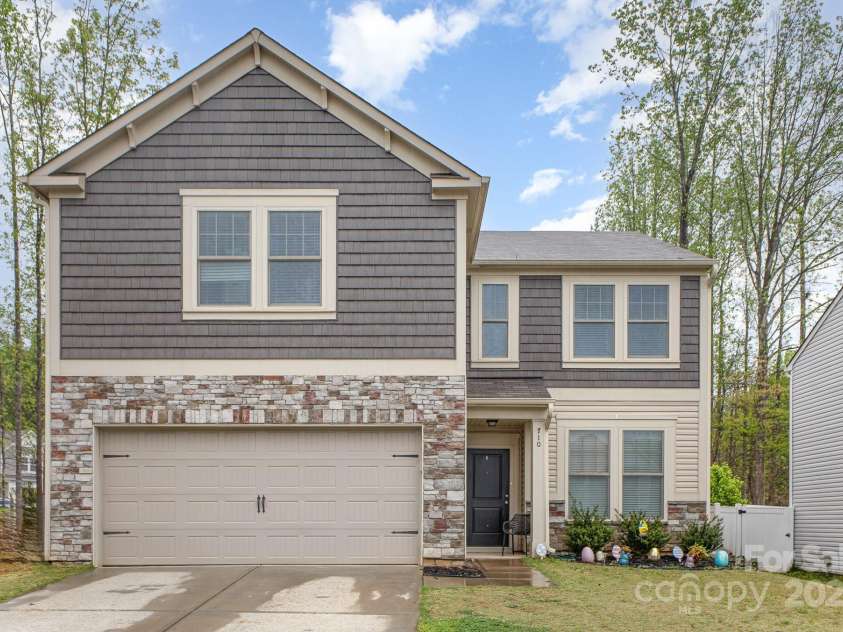 710 Anglin Forest Way, Charlotte, NC 28214.  MLS# CAR4244390, YatesRealty ID 18589. 