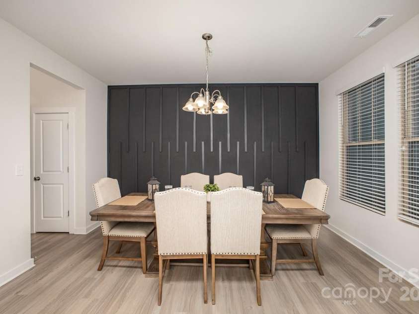 710 Anglin Forest Way, Charlotte, NC 28214.  MLS# CAR4244390, YatesRealty ID 18589. Dining Room
