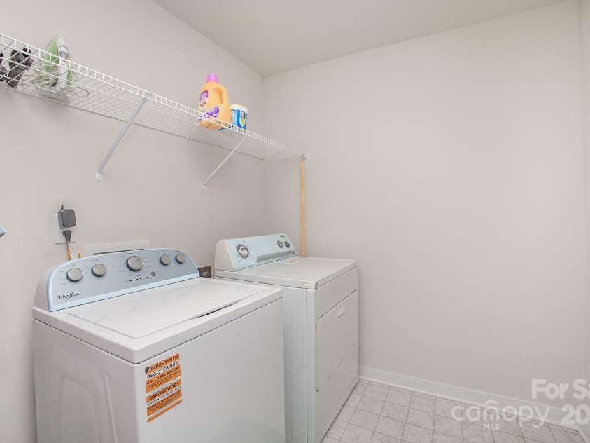 710 Anglin Forest Way, Charlotte, NC 28214.  MLS# CAR4244390, YatesRealty ID 18589. Laundry Room