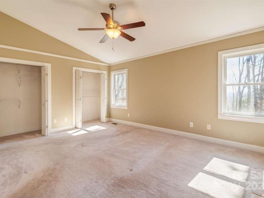 378 Sondley Drive, Asheville, NC 28805.  MLS# CAR4225422, YatesRealty ID 1859. Primary Bedroom, south facing