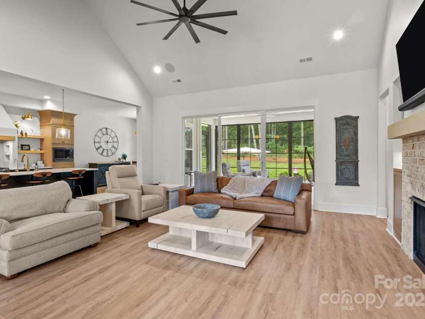 4465 Brancer Lane, Lincolnton, NC 28092.  MLS# CAR4285250, YatesRealty ID 1859. 