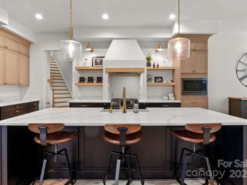 4465 Brancer Lane, Lincolnton, NC 28092.  MLS# CAR4285250, YatesRealty ID 1859. 