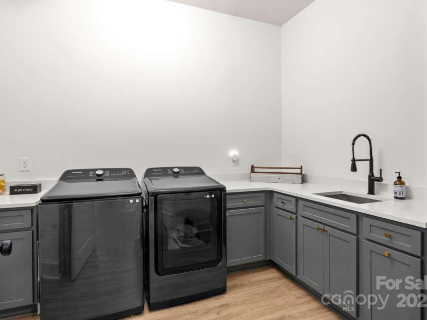 4465 Brancer Lane, Lincolnton, NC 28092.  MLS# CAR4285250, YatesRealty ID 1859. 