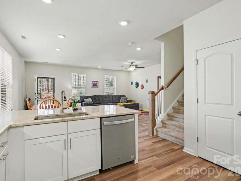 2343 Mount Harmony Church Road, Matthews, NC 28104.  MLS# CAR4360217, YatesRealty ID 18591. Kitchen