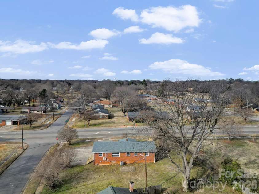 328 Old Concord Road, Salisbury, NC 28144.  MLS# CAR4344941, YatesRealty ID 18592. 