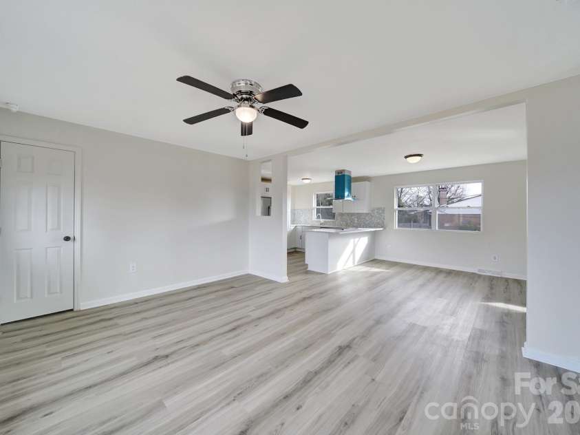 328 Old Concord Road, Salisbury, NC 28144.  MLS# CAR4344941, YatesRealty ID 18592. 