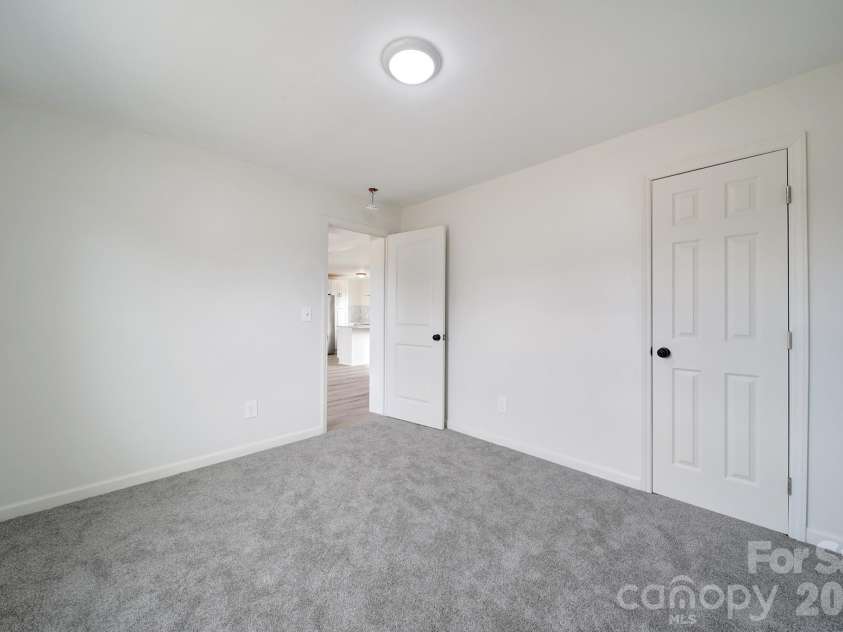 328 Old Concord Road, Salisbury, NC 28144.  MLS# CAR4344941, YatesRealty ID 18592. 
