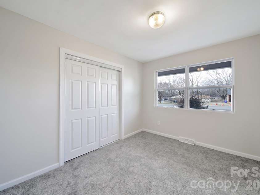 328 Old Concord Road, Salisbury, NC 28144.  MLS# CAR4344941, YatesRealty ID 18592. 