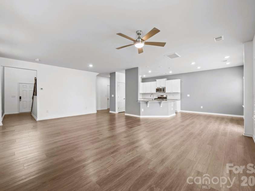 5775 Soft Shell Drive, Lancaster, SC 29720.  MLS# CAR4340561, YatesRealty ID 18593. Open Concept Floorplan