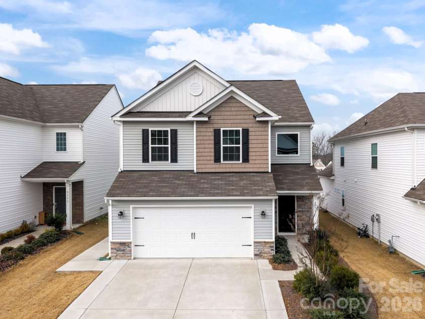 5775 Soft Shell Drive, Lancaster, SC 29720.  MLS# CAR4340561, YatesRealty ID 18593. Welcome Home!!