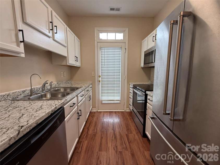 8134 Kings Creek Drive, Charlotte, NC 28273.  MLS# CAR4377263, YatesRealty ID 18593. 