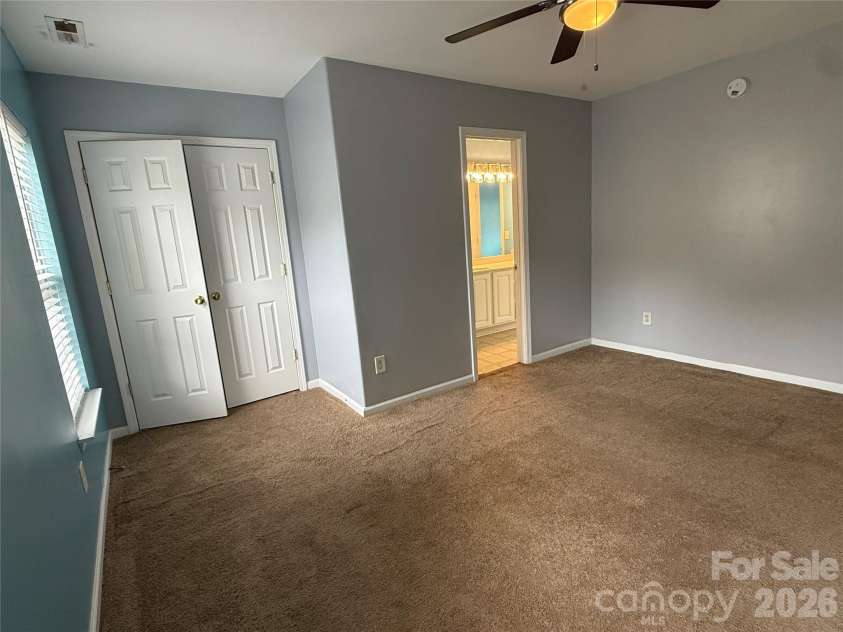 8134 Kings Creek Drive, Charlotte, NC 28273.  MLS# CAR4377263, YatesRealty ID 18593. 