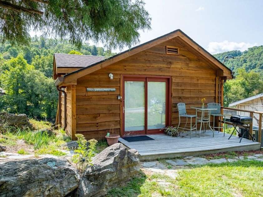 5430 Ela Road, Whittier, NC 28789.  MLS# CAR4261259, YatesRealty ID 18594. 