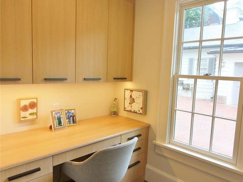 1137 Queens Road, Charlotte, NC 28207.  MLS# CAR4269020, YatesRealty ID 18596. 