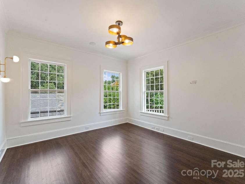 1137 Queens Road, Charlotte, NC 28207.  MLS# CAR4296998, YatesRealty ID 18596. Second Floor Bedroom 2