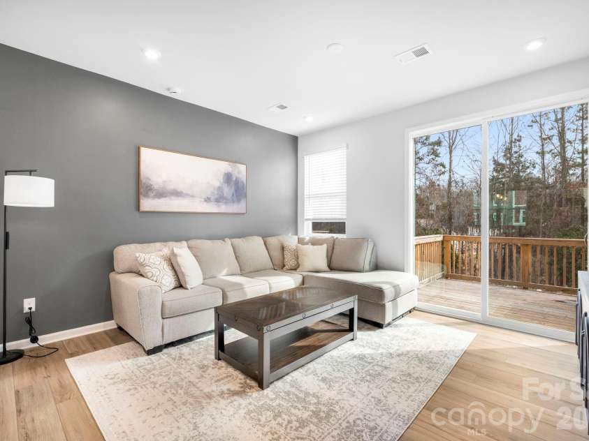 1230 Keydet Drive, Charlotte, NC 28216.  MLS# CAR4342742, YatesRealty ID 18596. 