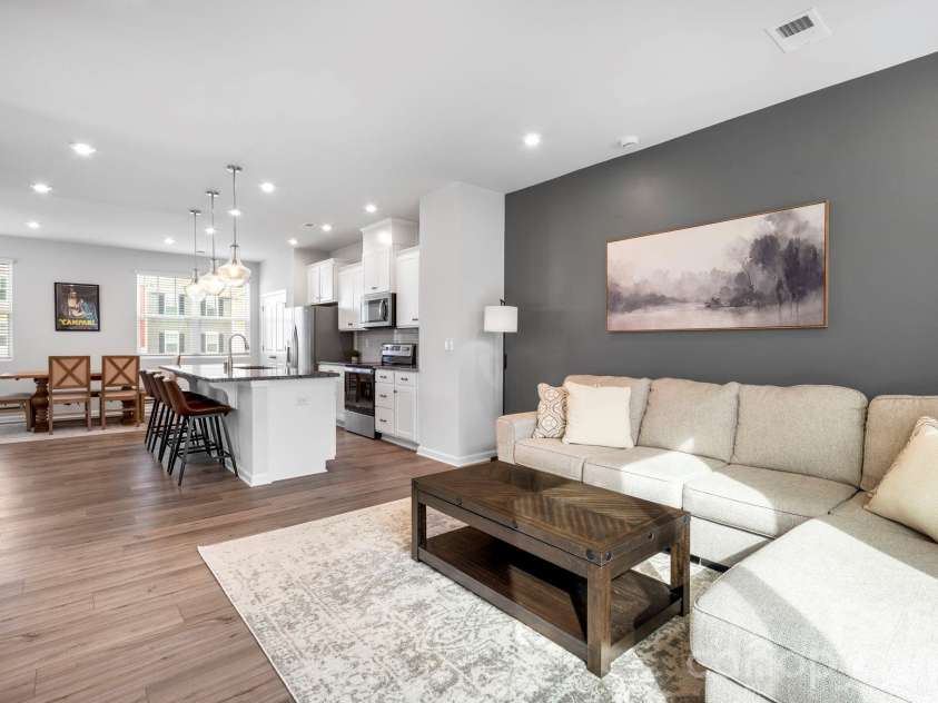 1230 Keydet Drive, Charlotte, NC 28216.  MLS# CAR4342742, YatesRealty ID 18596. 