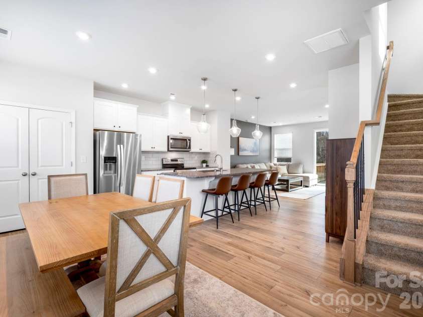 1230 Keydet Drive, Charlotte, NC 28216.  MLS# CAR4342742, YatesRealty ID 18596. 