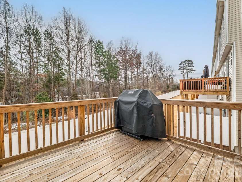1230 Keydet Drive, Charlotte, NC 28216.  MLS# CAR4342742, YatesRealty ID 18596. 