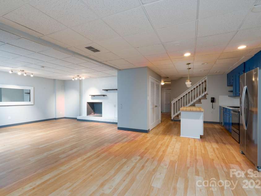 758 Williamsburg Drive, Concord, NC 28025.  MLS# CAR4248248, YatesRealty ID 18597. 