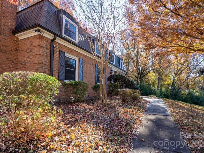 758 Williamsburg Drive, Concord, NC 28025.  MLS# CAR4248248, YatesRealty ID 18597. 