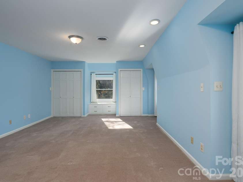 758 Williamsburg Drive, Concord, NC 28025.  MLS# CAR4248248, YatesRealty ID 18597. 