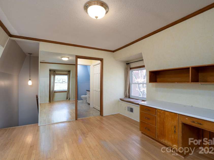 758 Williamsburg Drive, Concord, NC 28025.  MLS# CAR4248248, YatesRealty ID 18597. Flex Space Upstairs