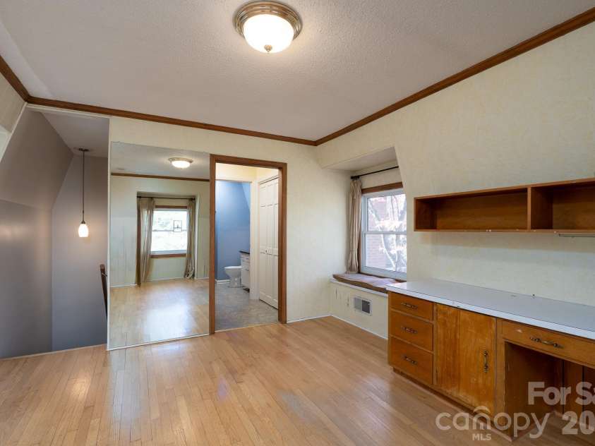 758 Williamsburg Drive, Concord, NC 28025.  MLS# CAR4248248, YatesRealty ID 18597. Flex Space Upstairs